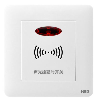 Som fixado na parede da série de W3SG 5V 2.1A Fussion e interruptor de controle leve