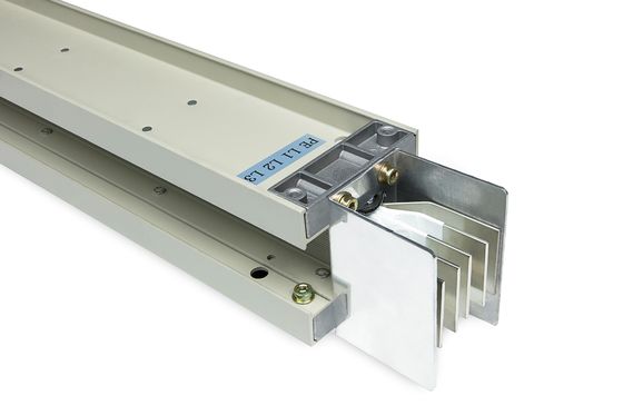 Baixa tensão Busway do IEC 61439-6 KEMA KEUR 1000V 250A